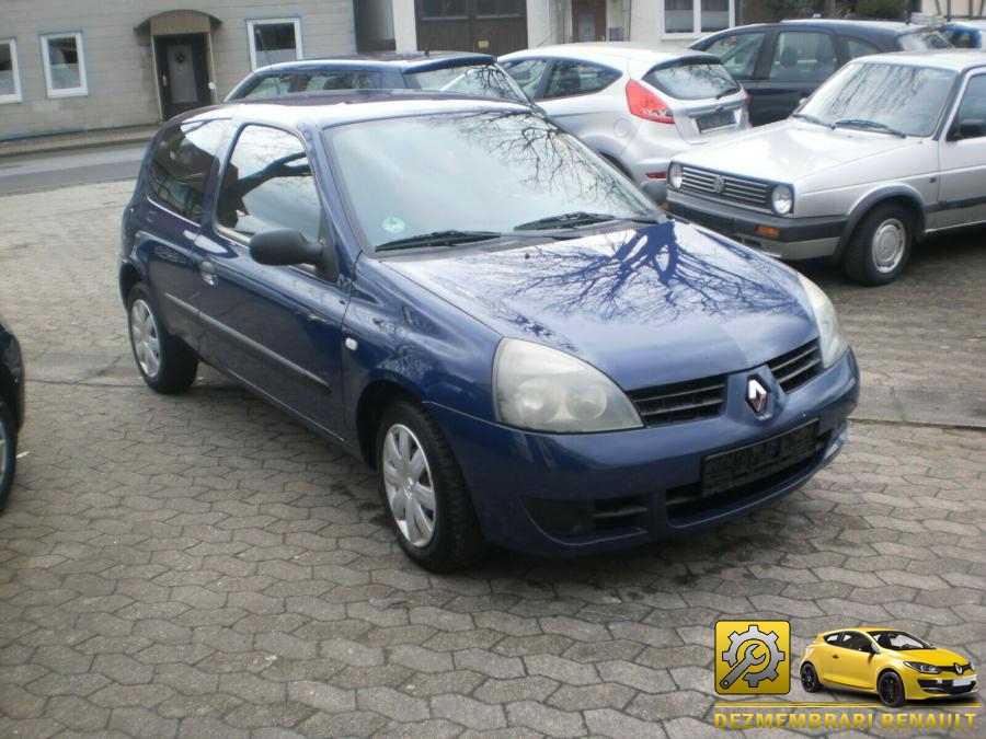 Aripa fata renault clio 2008