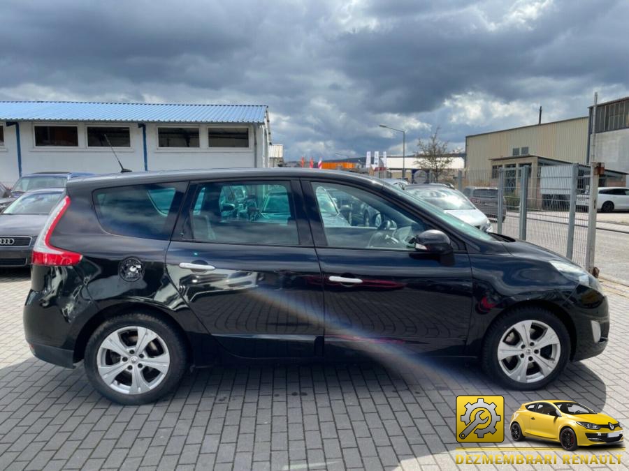 Portbagaj renault scenic 2011